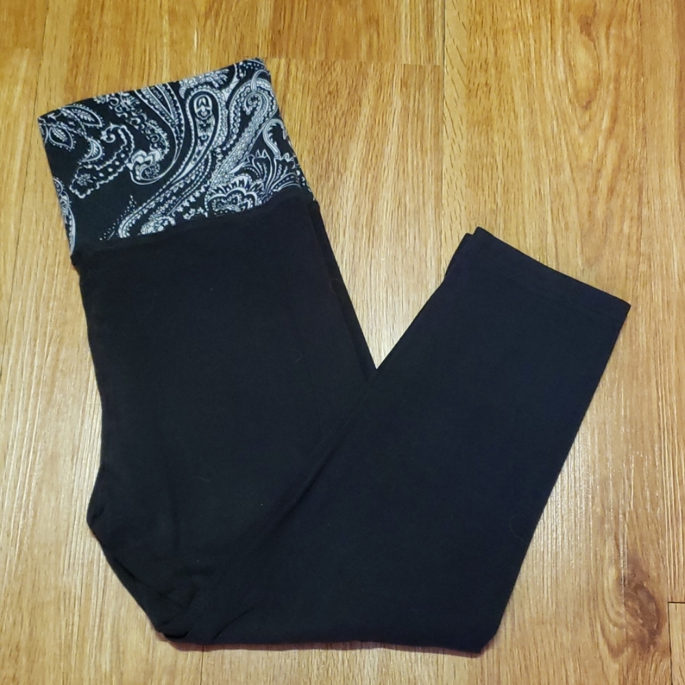 Victoria's secret fold over paisley crop paisley